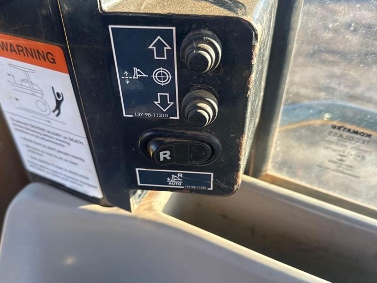 2019-komatsu-d51pxi-24-image-29