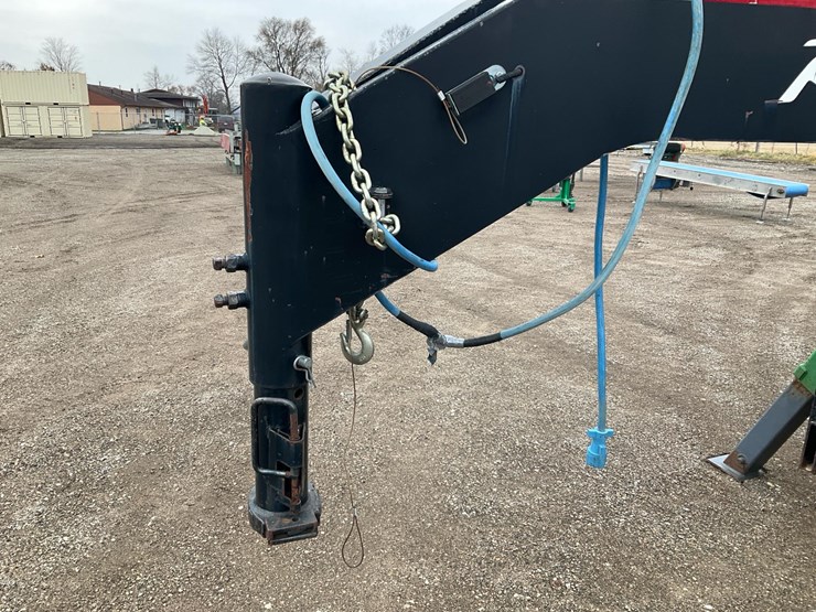 #2150-•-2017-roadster-trailer-with-a-farma-c6,-3-g2-loader-image-6