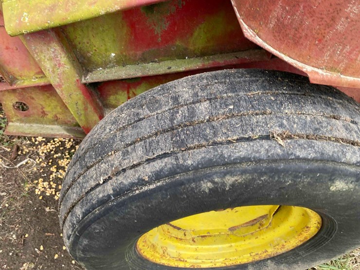 new-holland-850-image-20