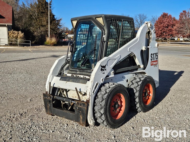 2011-bobcat-s175-image-1