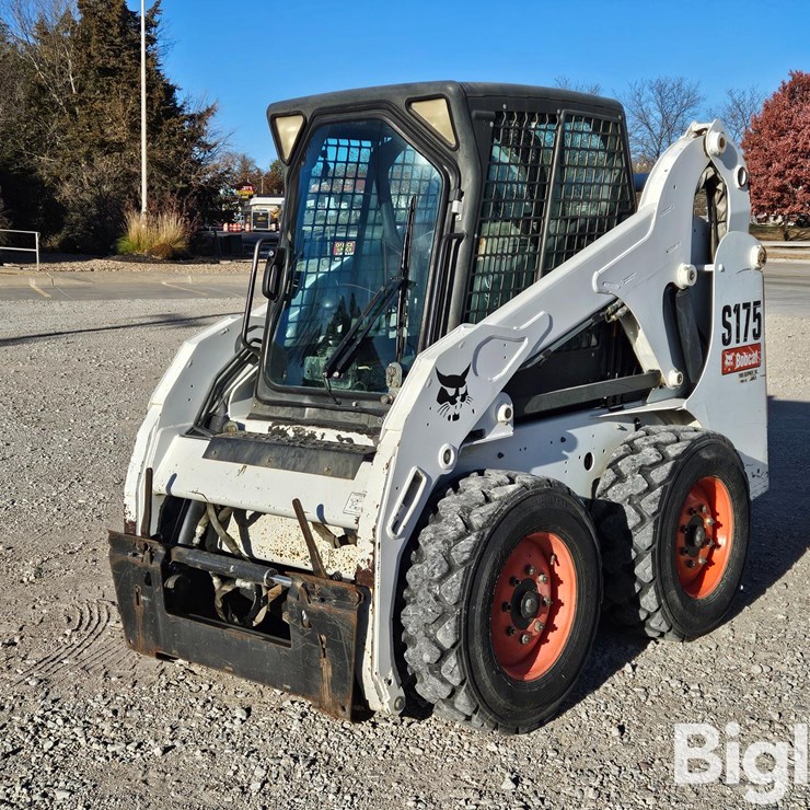 2011 BOBCAT S175