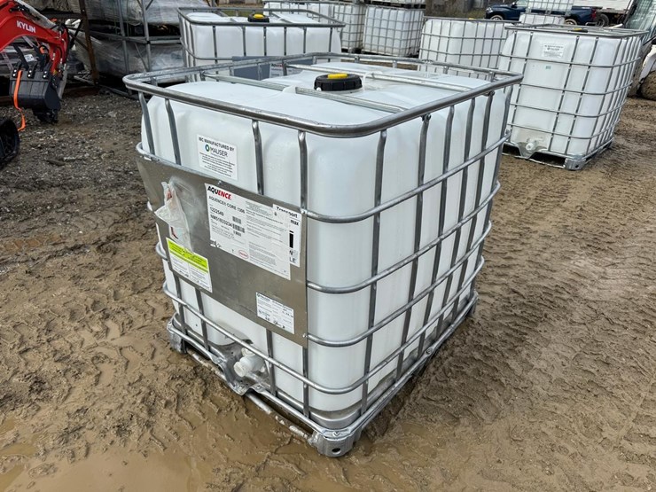 water-tank-tote-image-1