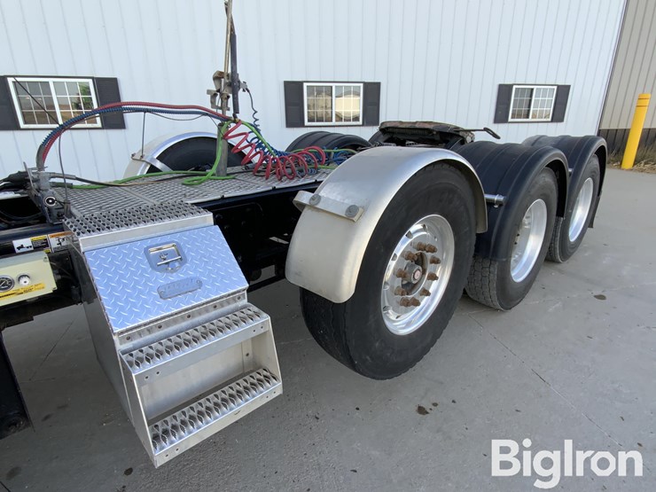 kenworth-t800b-image-11