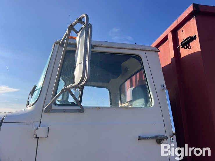 ford-lt8000-image-18