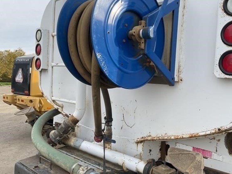 2012-kenworth-t800-image-7