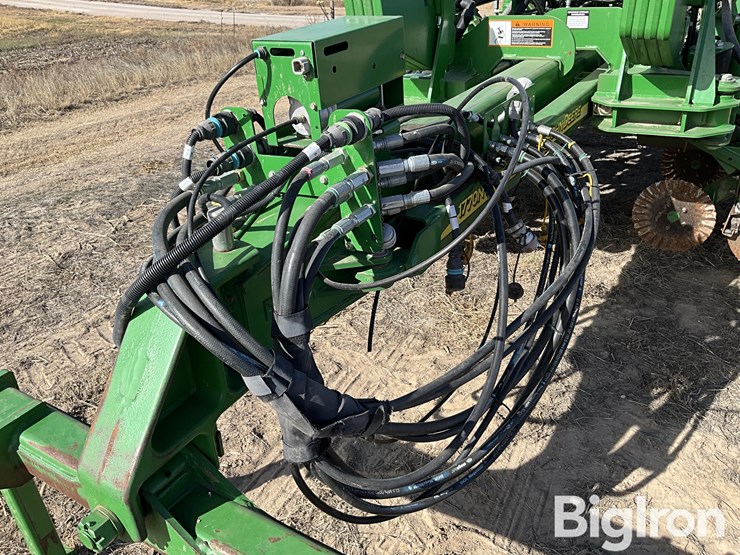 2013-john-deere-1770nt-image-10