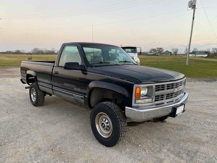 chevrolet-2500-image-3