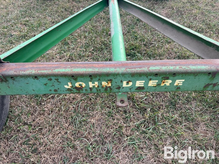 john-deere-1065-image-12