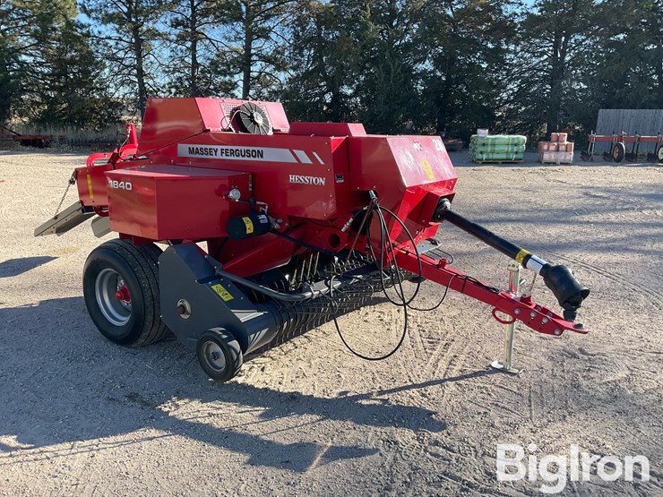 massey-ferguson-1840-image-1