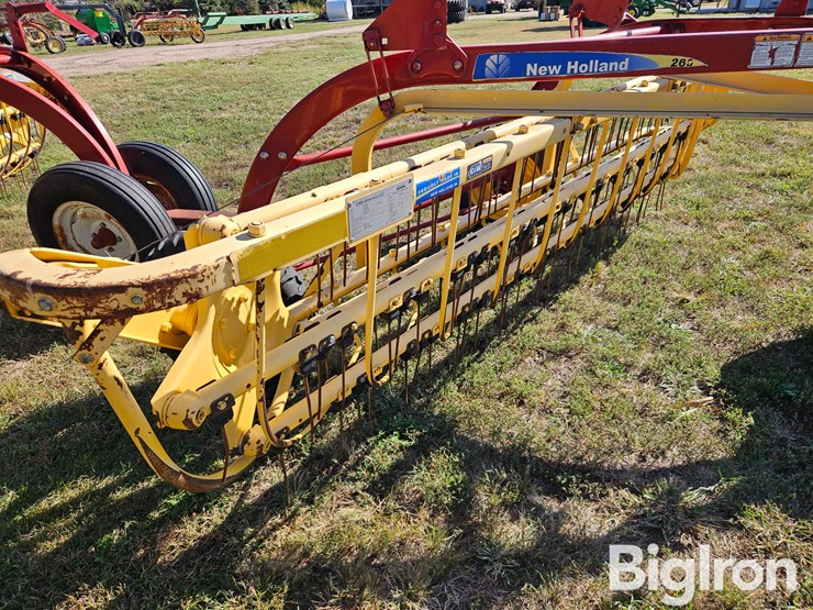 new-holland-258-image-17