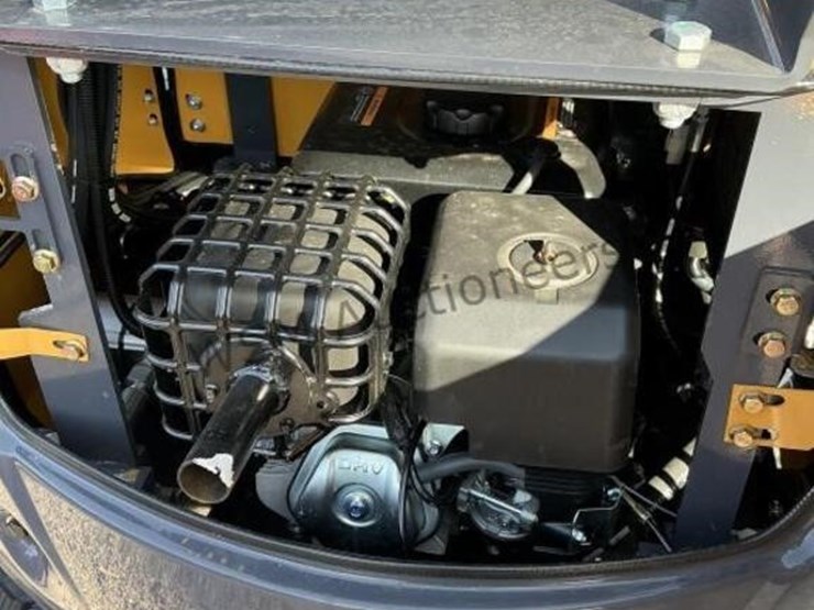 2025-cfg-qk18r-mini-excavator-image-9