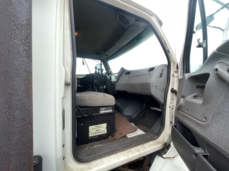 #1113-•-1998-ford-louisville-plow-truck-(has-mn-title)-image-50