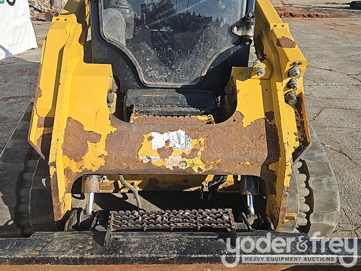 2017-caterpillar-299d2-image-24