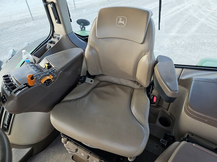 john-deere-7230r-image-14