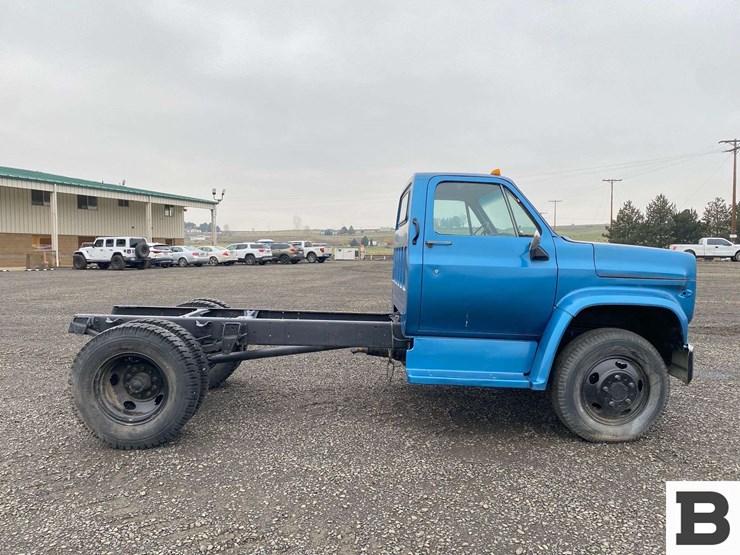 chevrolet-cheyenne-truck---caution-image-6