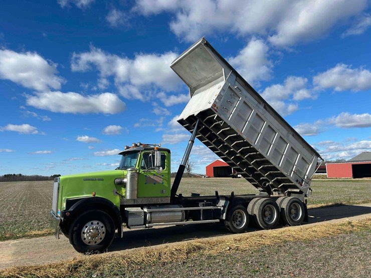 western-star-4964f-image-84