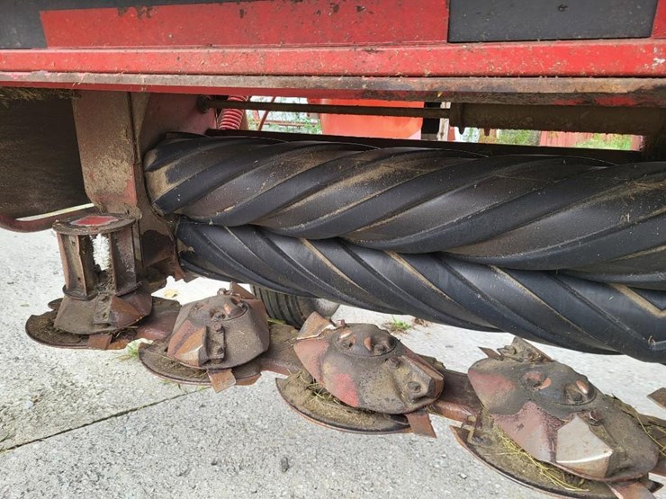 2014-new-holland-h7230-image-39