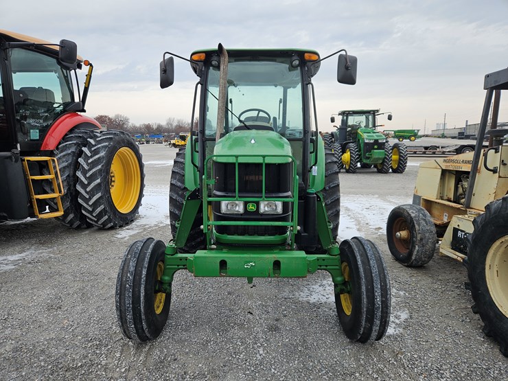 john-deere-6115d-image-2