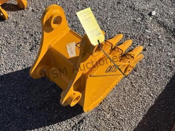 caterpillar-305-image-2