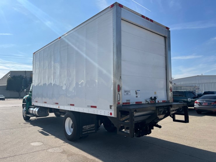 2019-international-durastar-4300-image-7