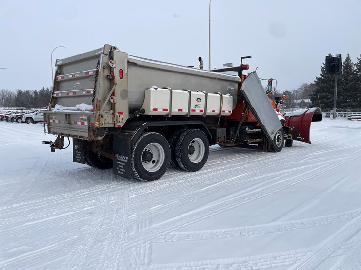 #1164-•-2004-sterling-plow-truck-(has-mn-title)-image-5