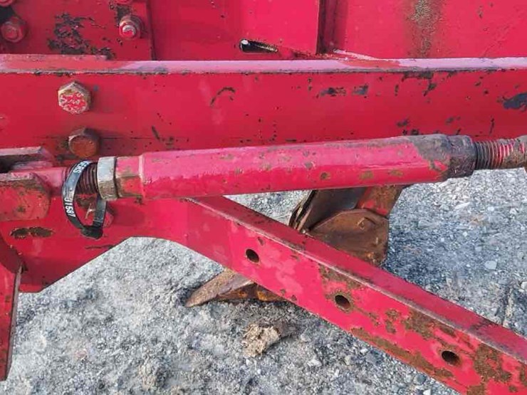 case-ih-450-image-12