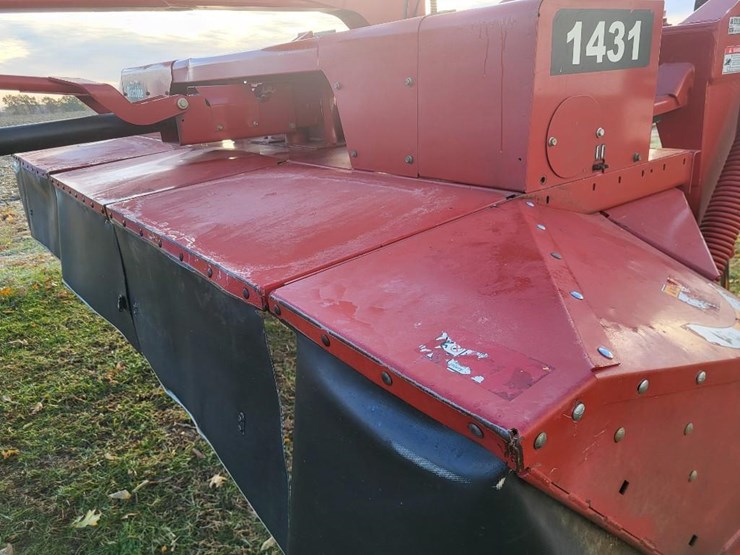 new-holland-1431-image-15