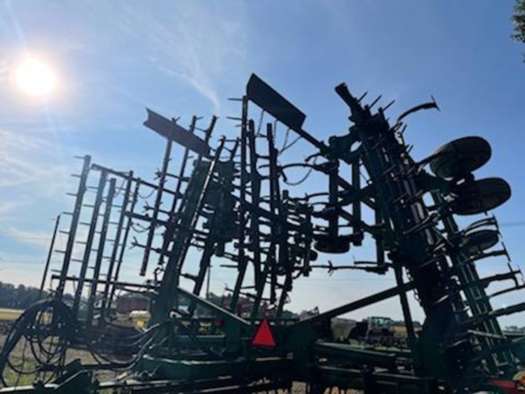 john-deere-2210-image-8