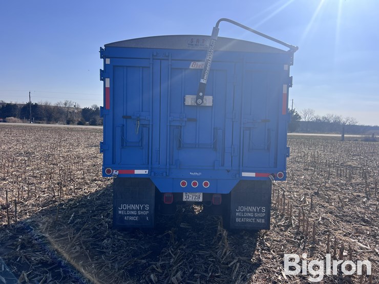 international-4900-image-6