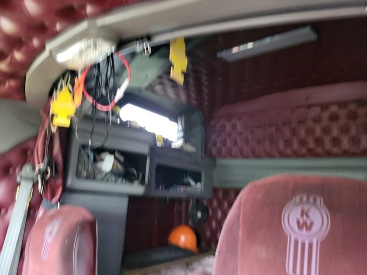 kenworth-t600-image-59