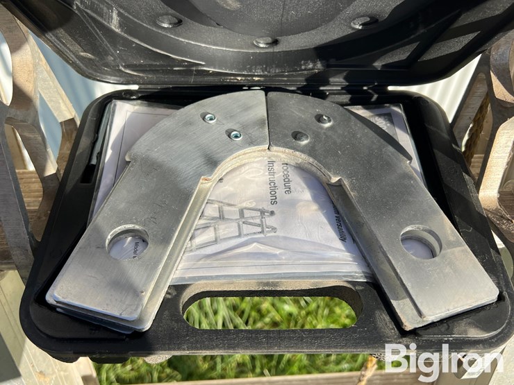 werner-20'-extension-ladder-&-8'-step-ladder-image-12