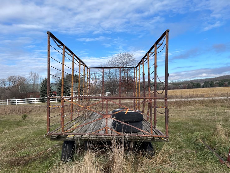 #210-•-16'-hay-rack-on-running-gear-(boyceville,-wi)-image-2