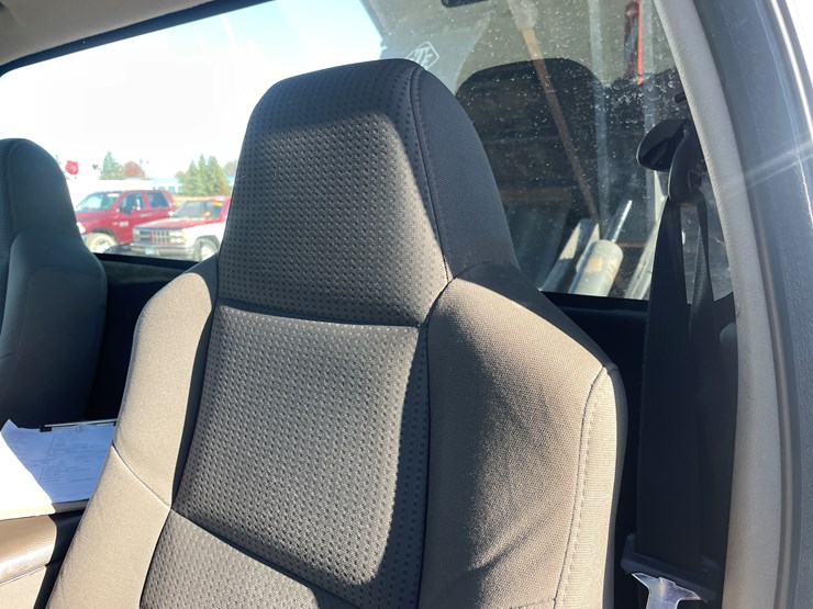 2010-ford-f550-image-47