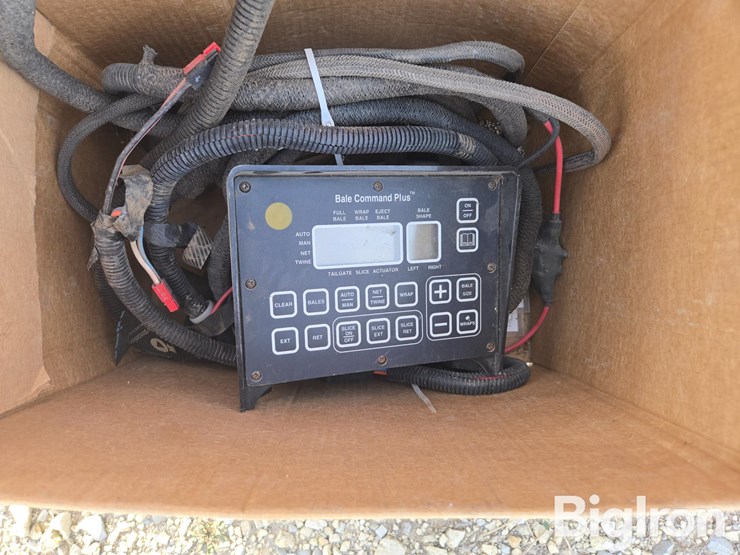 new-holland-688-image-14