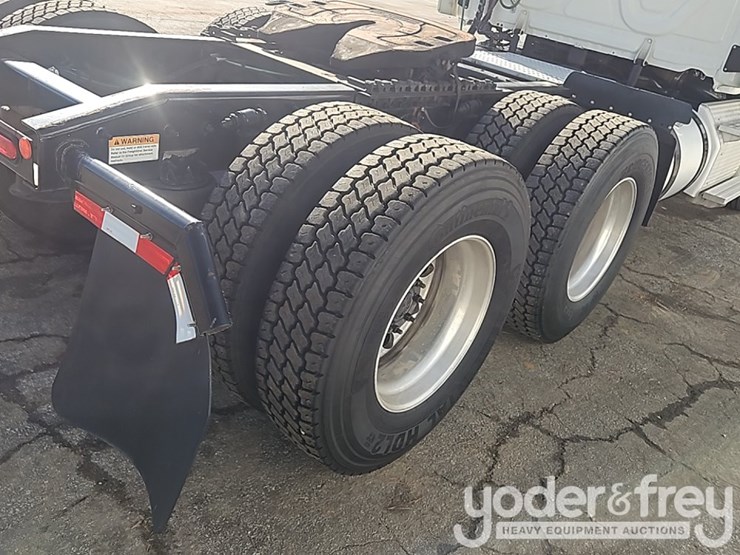 2018-freightliner-cascadia-image-35