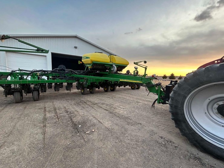 john-deere-1790-image-1