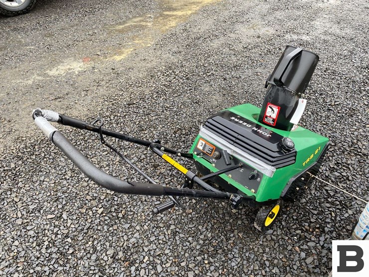 john-deere-trs-21-snow-blower-image-4