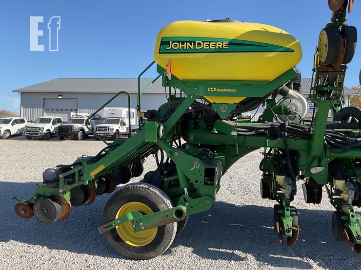 john-deere-1790-image-23