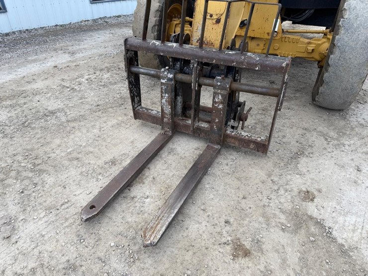 caterpillar-th350b-image-9