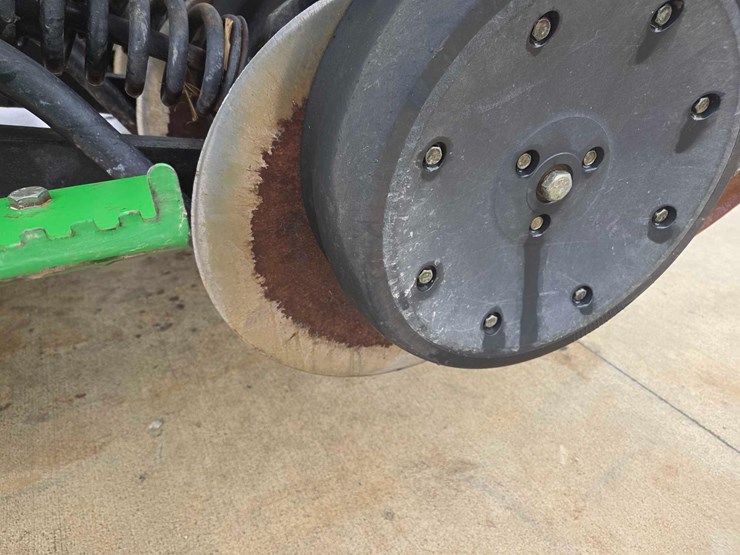 john-deere-1590-image-46