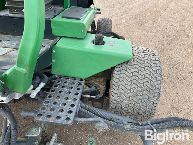 john-deere-3235b-image-12