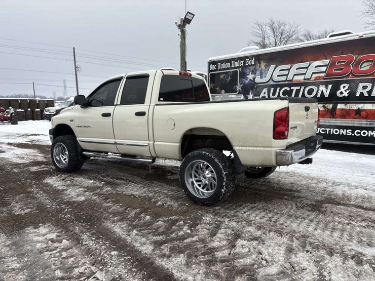 2007-dodge-1500-image-3