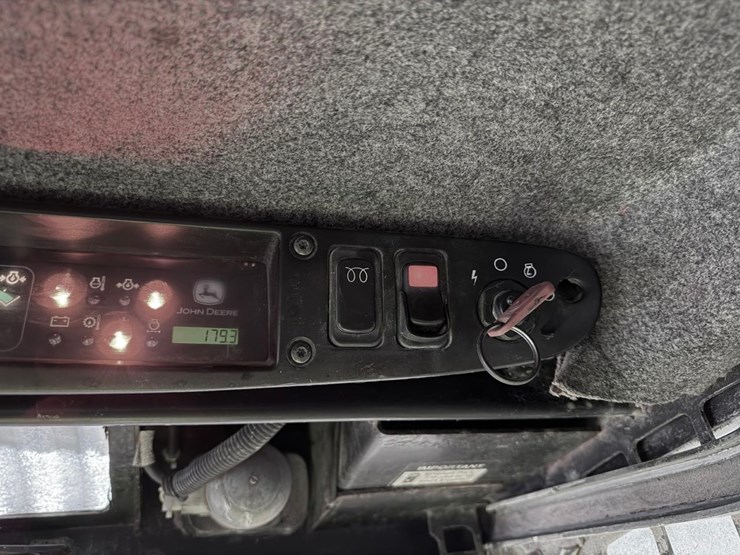 john-deere-260-image-19