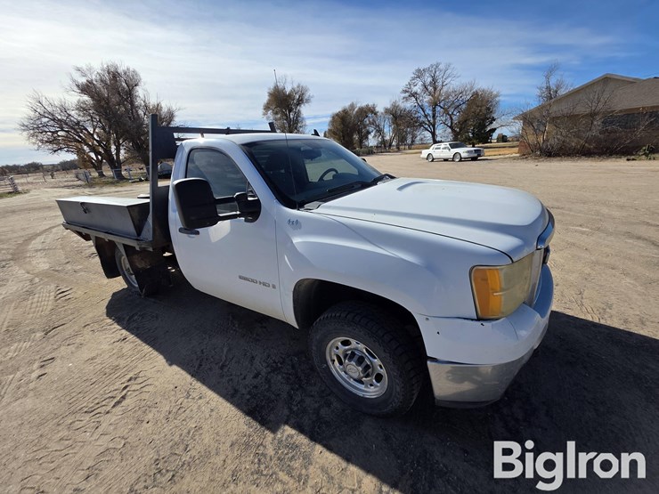 2009-gmc-sierra-2500hd-image-3