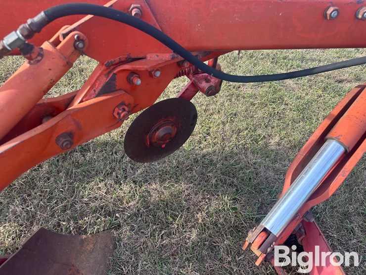 massey-ferguson-880-image-18