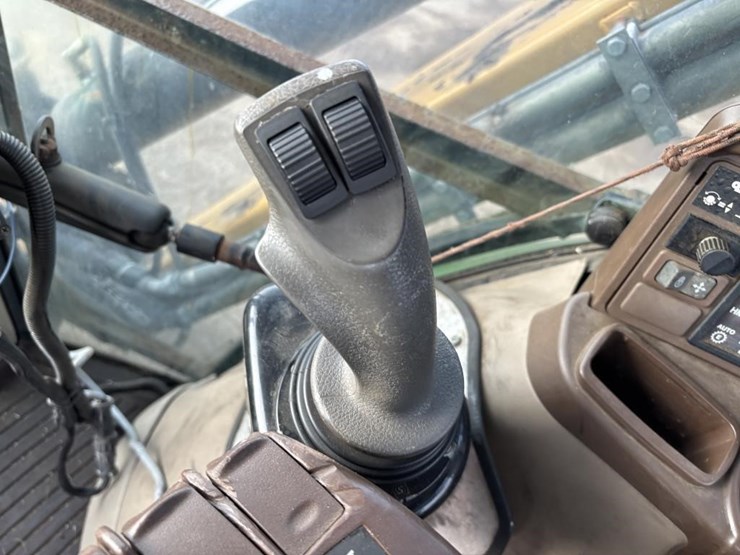 john-deere-7220-image-34