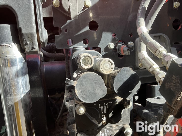 case-ih-magnum-310-image-14