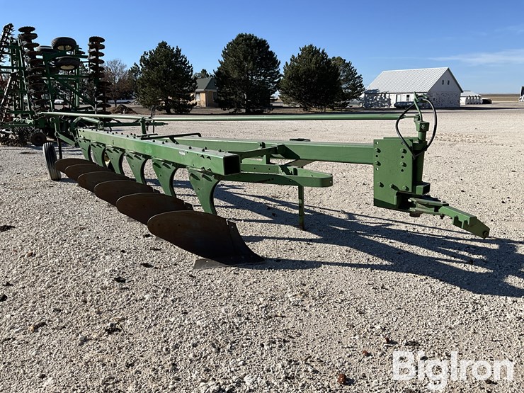 john-deere-6-image-1