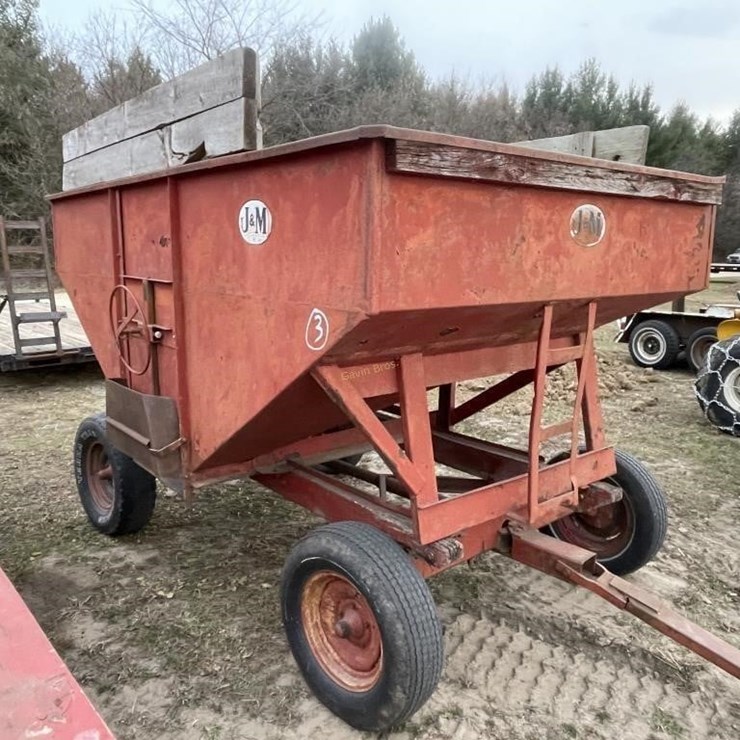 J&M Gravity Box on running gear