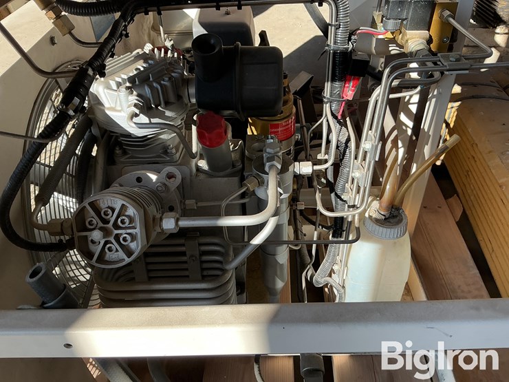 bauer-air-compressor-image-16